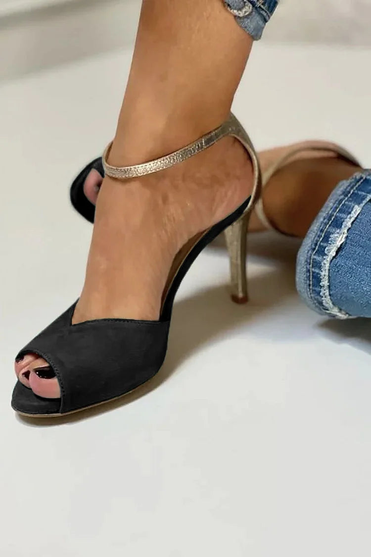 SANDALIA ELEGANTE CON TIRA DE METAL