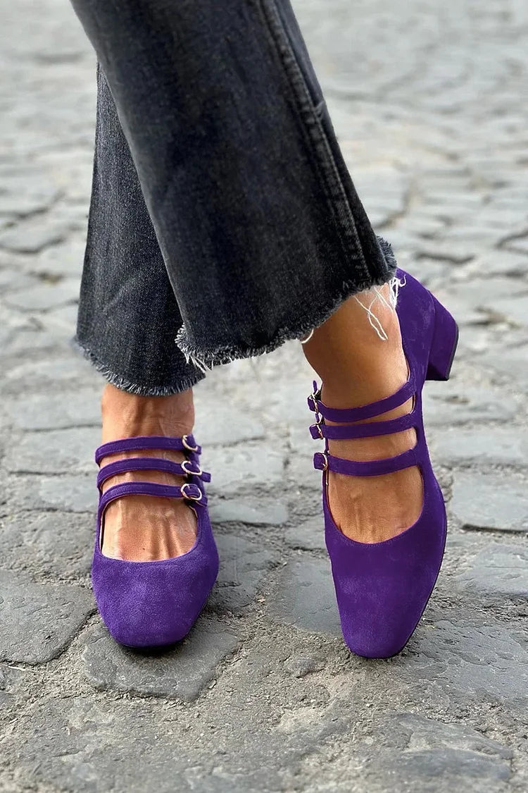 DECOLLETE CON TRES TIRAS