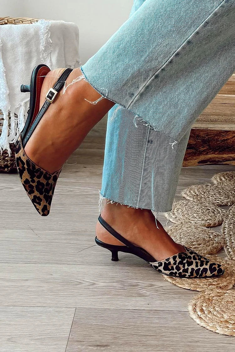 ZAPATO DE TACÓN CON ESTAMPADO DE ANIMAL