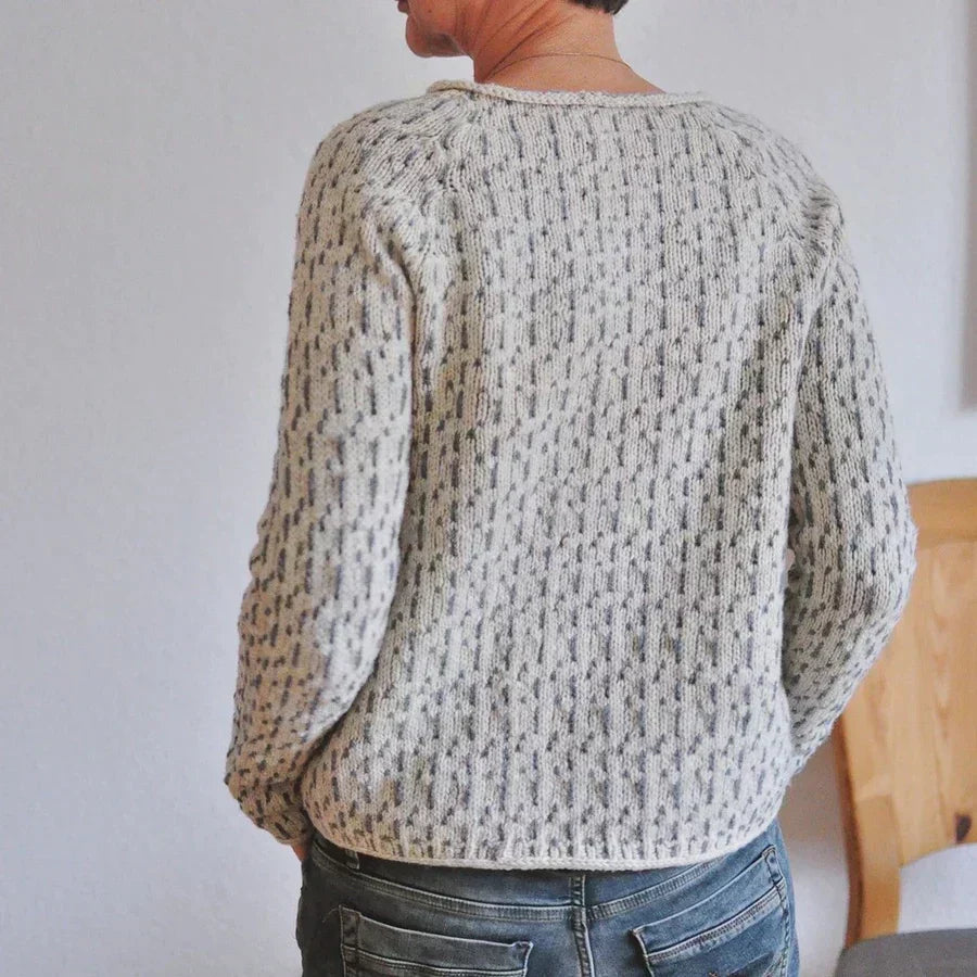 Victoria | Suéter gris elegante con escote en "U"