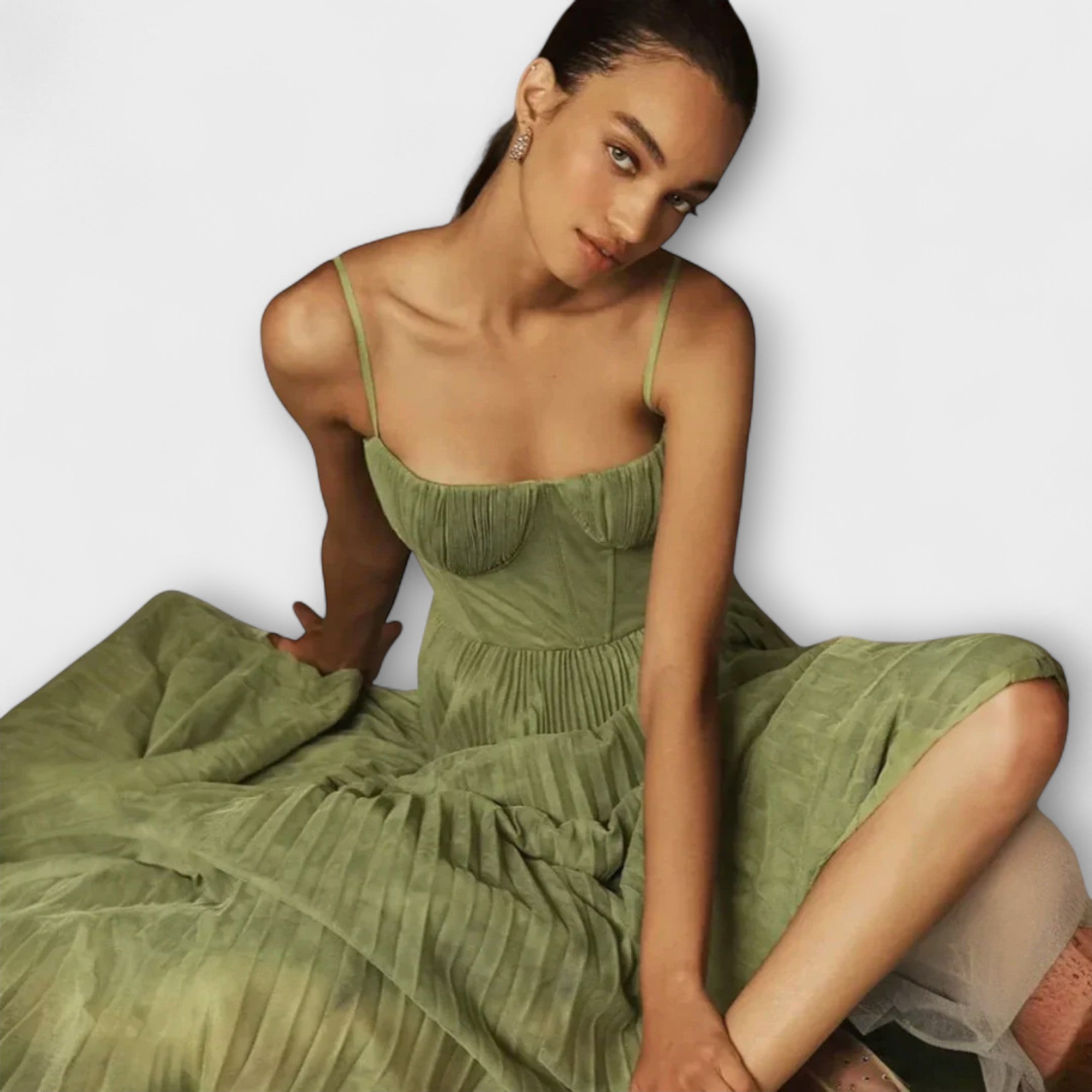 Lucrezia - Trajes elegantes con encanto