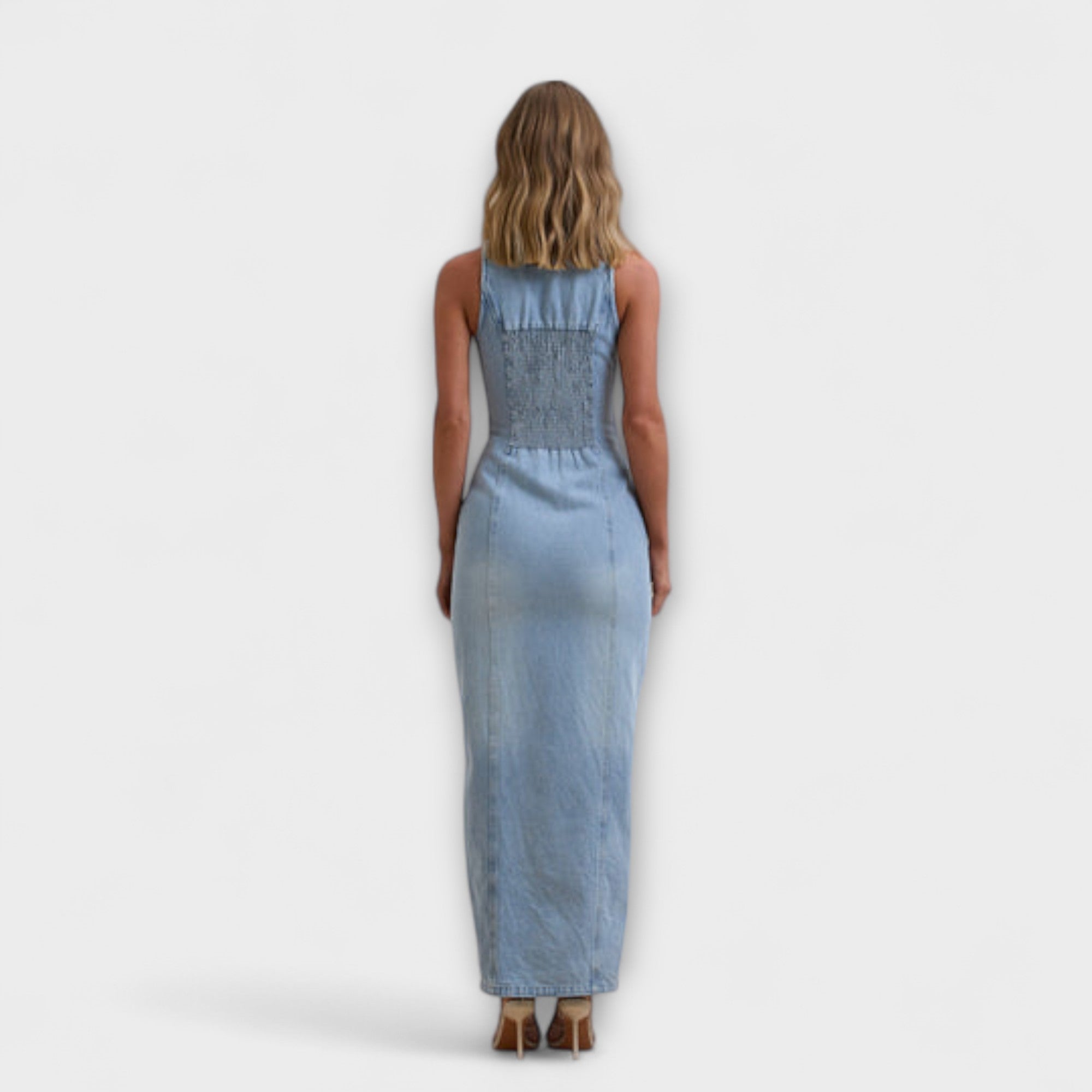 Lacey - Maxi vestido de denim con lavado suave