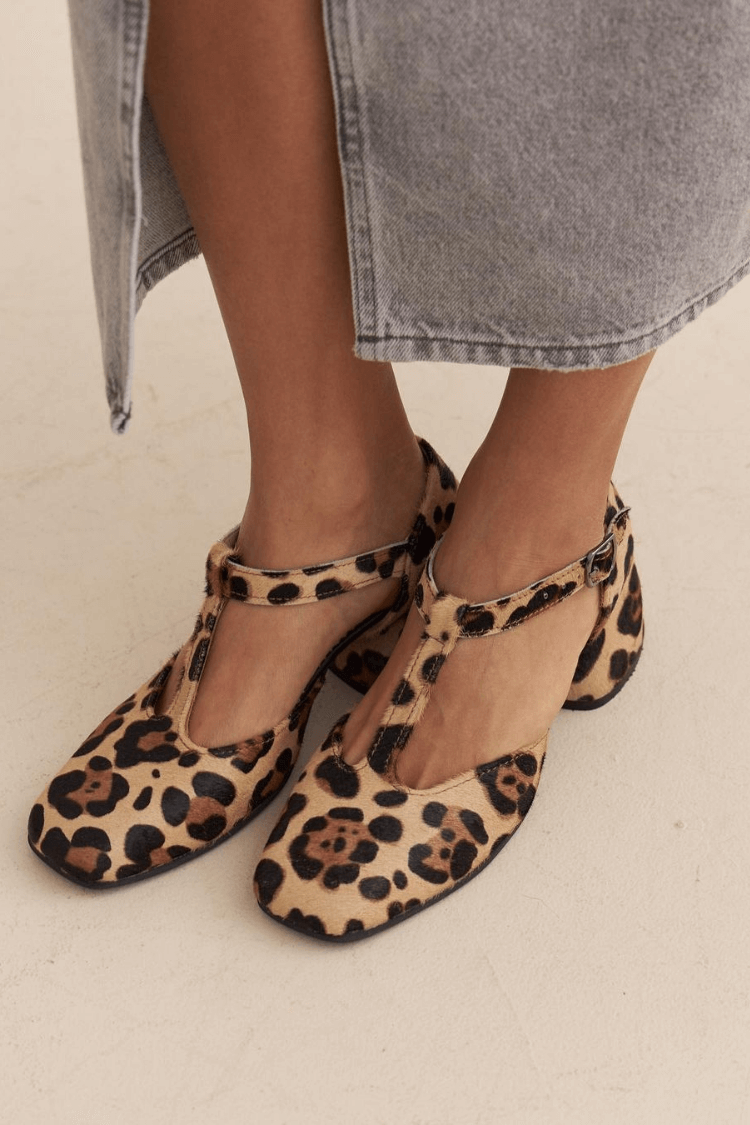 ZAPATOS T-STRAP CON ESTAMPADO ANIMAL