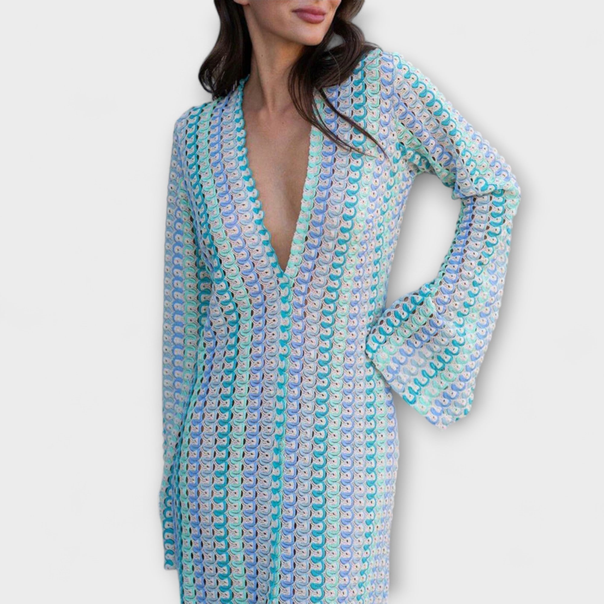 Elina – Vestido maxi con escote en V y un toque vacacional