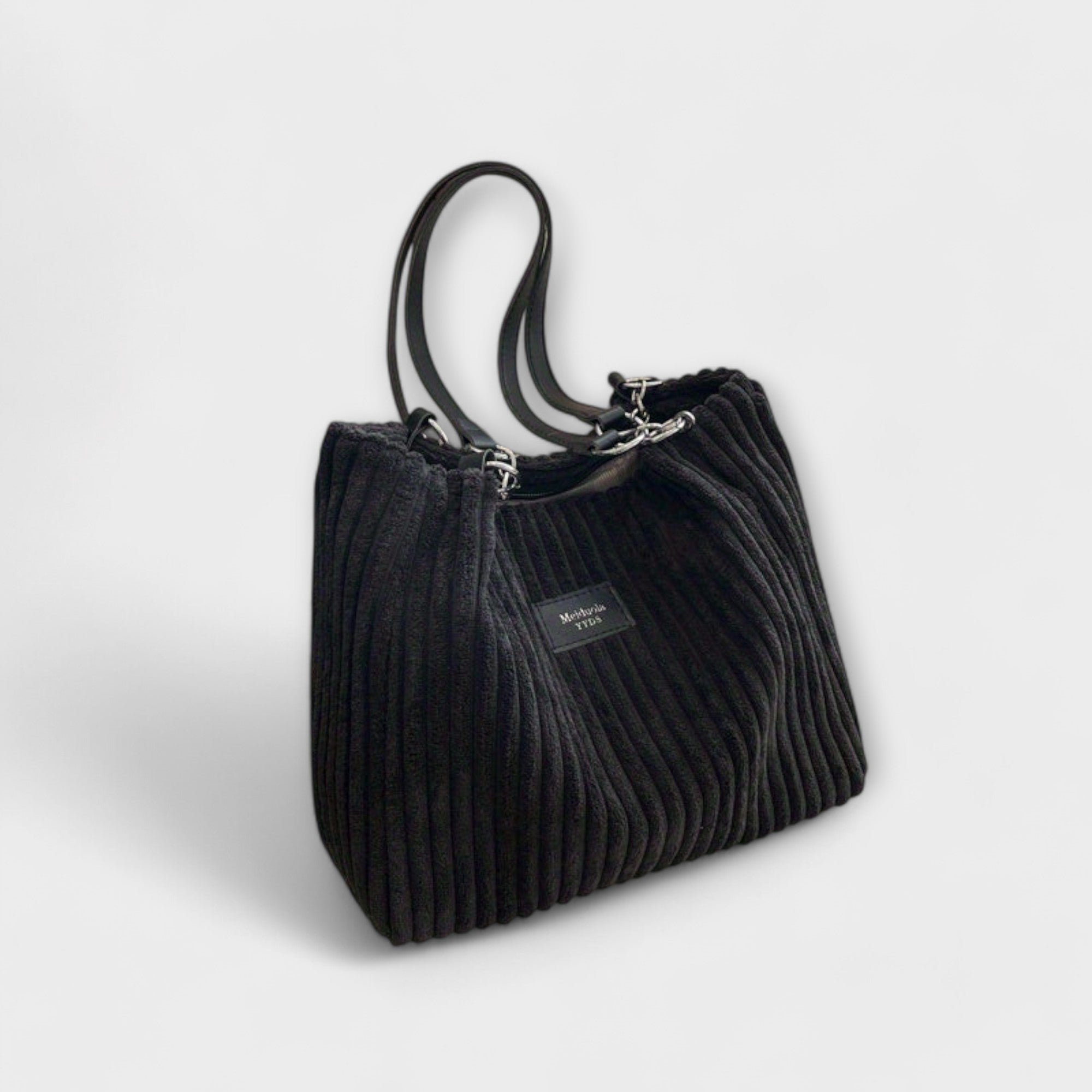 Cécile. - Bolsa de hombro de terciopelo suave